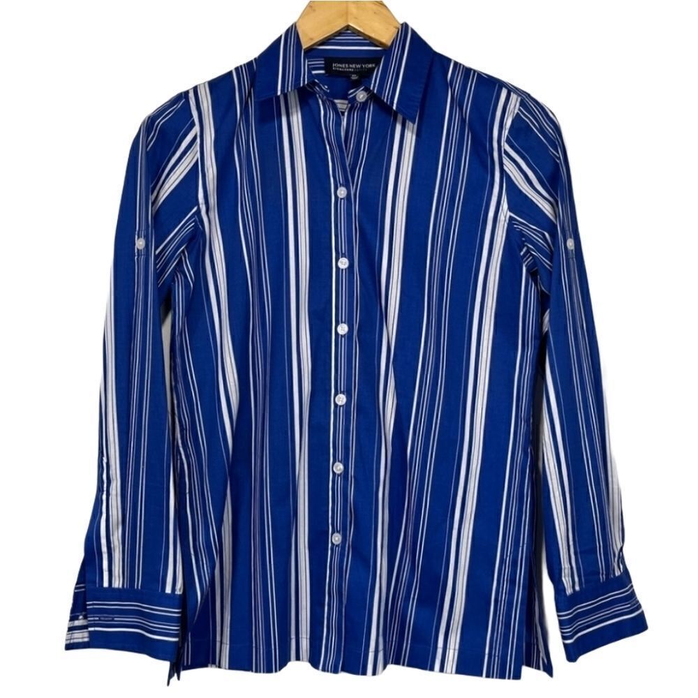 Jones New York Blue and White Button Down Shirt